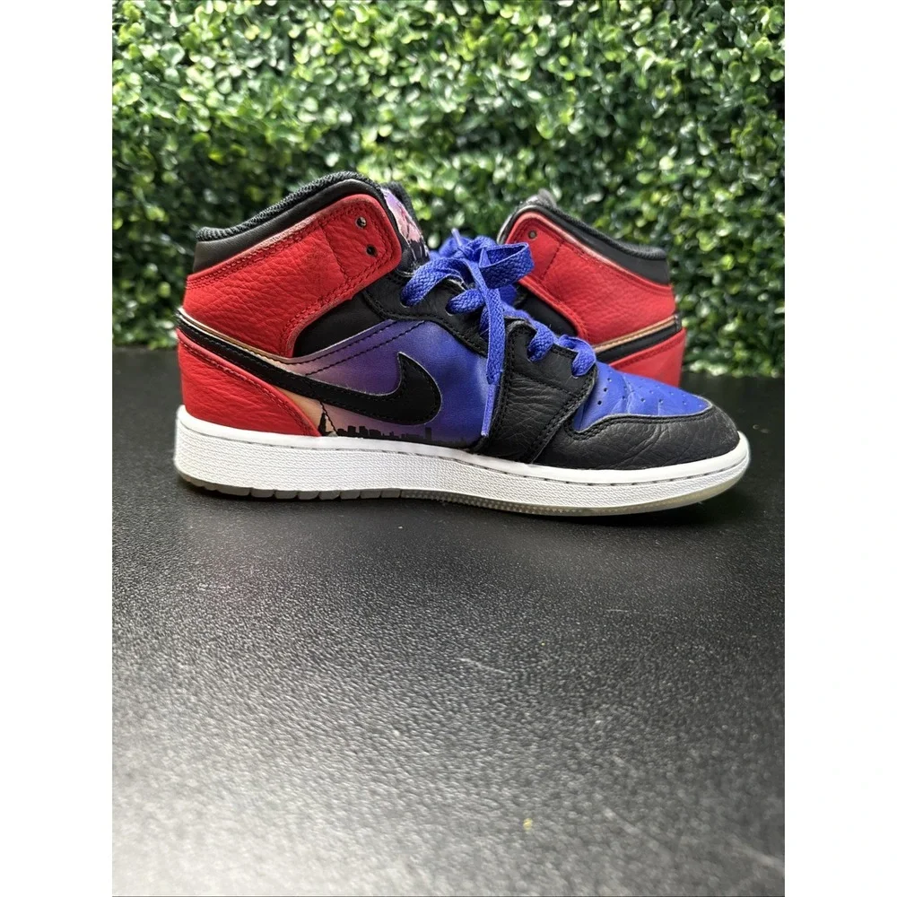 Nike Air Jordan 1 Mid Boys Size 4Y Blue Black Athletic Leather Shoes Sneakers